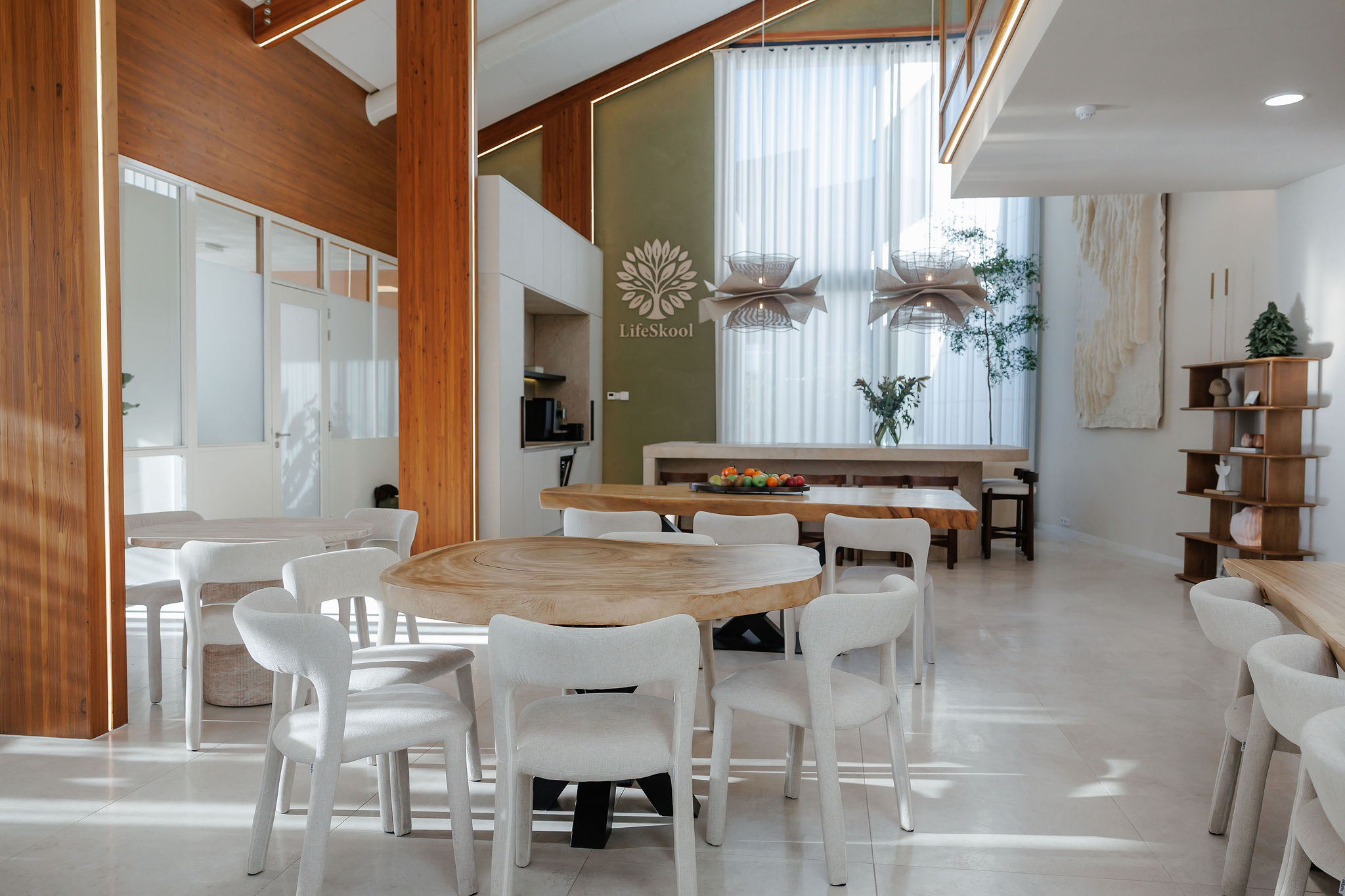 Foyer en keuken van LifeSkool
